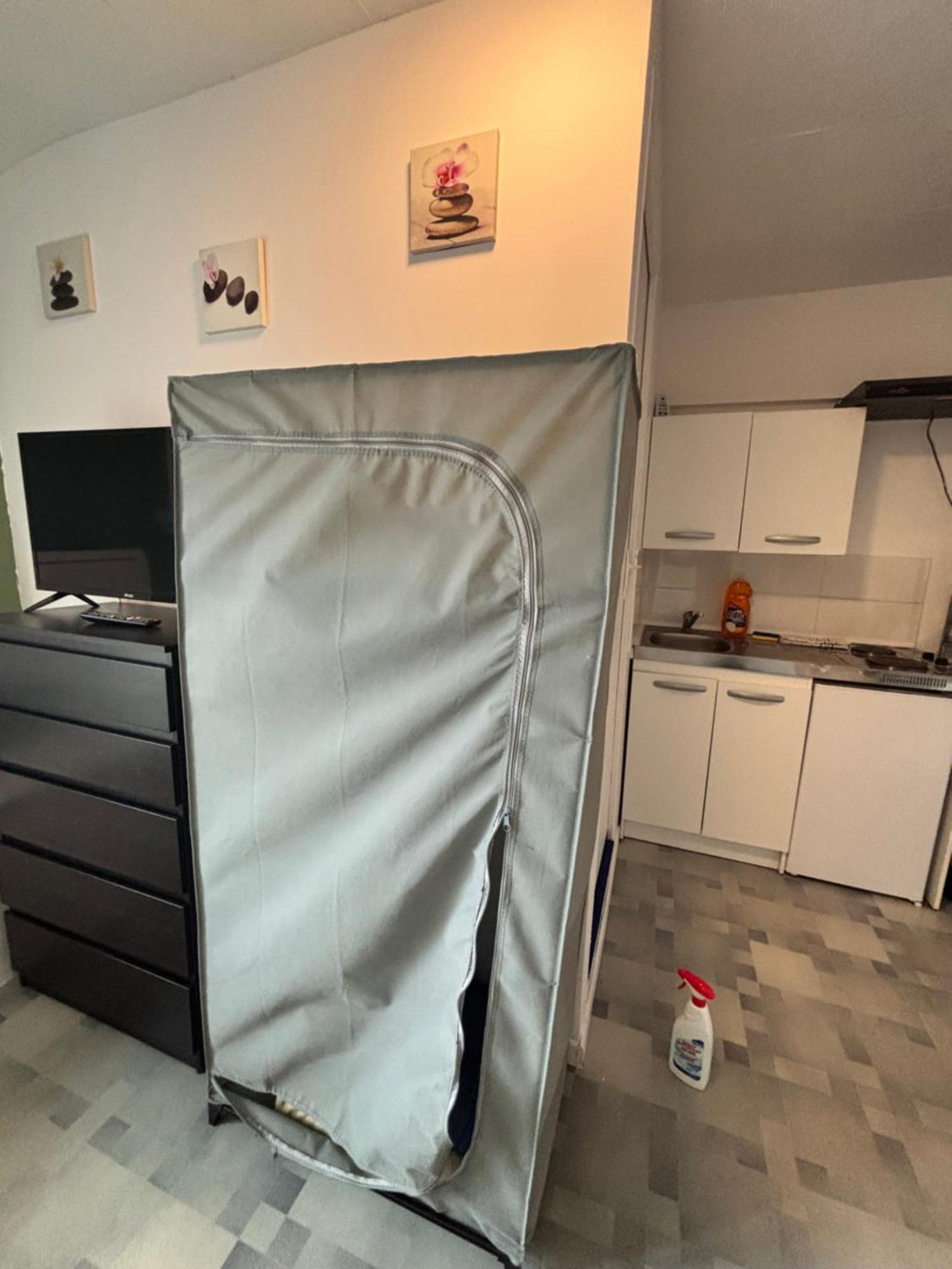Le Gite "Detroit Studette" Besancon Confort Et Simplicite Exteriör bild